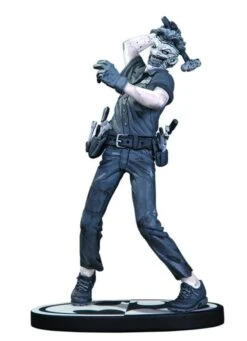 Batman Black/White Joker Statue By Greg Capullo