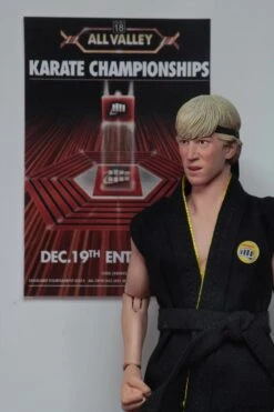 NECA Karate Kid (1984) - Tournament Clothed Actionfiguren 2er Set 9 NECA Karate Kid (1984) - Tournament Clothed Actionfiguren 2er Set -Spielzeugverkauf 67cb8f76d4ed0604854f4c9bf3ad2a5b8dca1d6a09aaf5b06f9ea782c46c020f