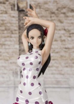 One Piece - Violet Figuarts Zero Figur -Spielzeugverkauf 8975230ac827c40fed21e3d7b1678829d5801b0c2f1c4fd720f55405a99b1d98